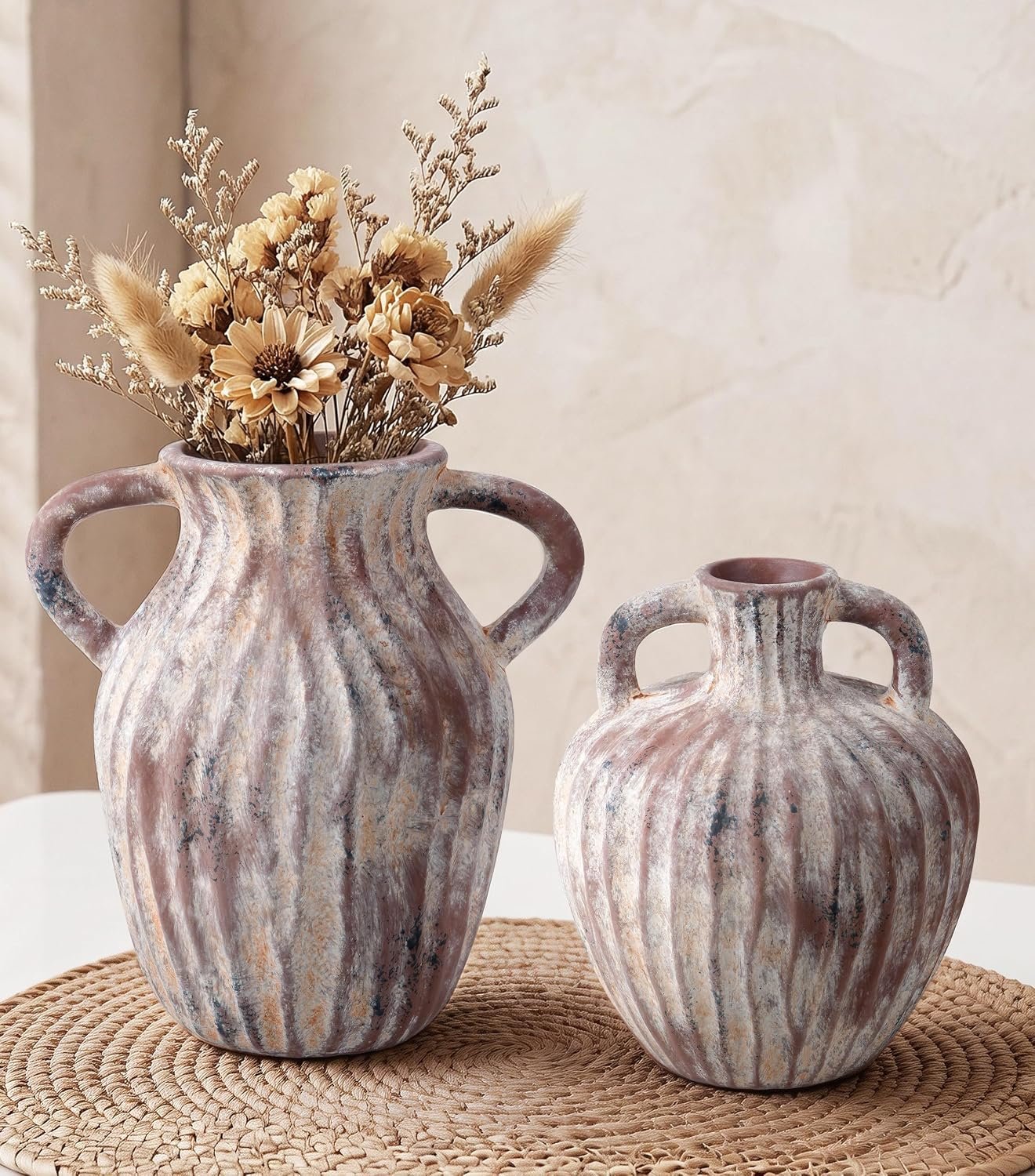 vases decor accessories