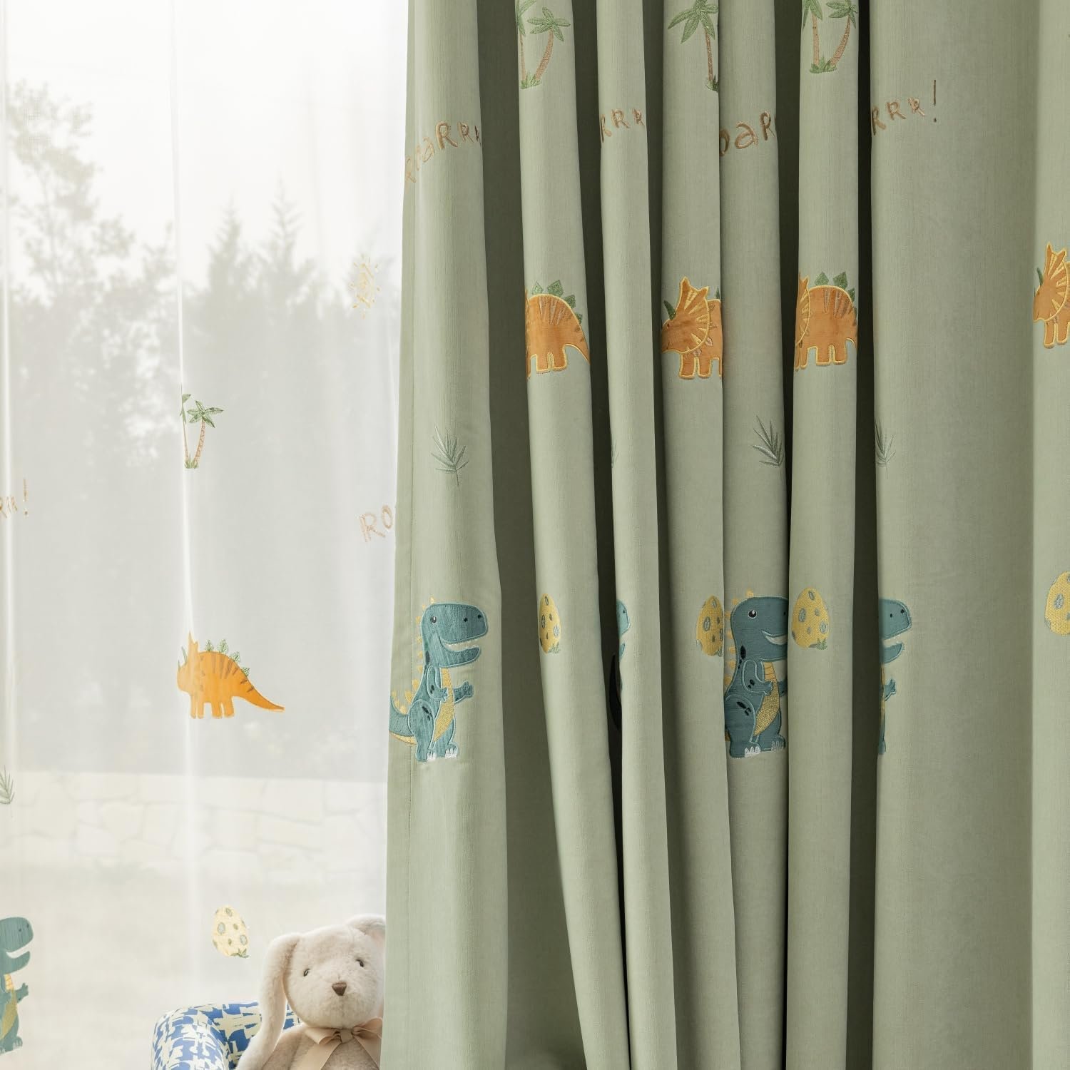 decor window treatments for children