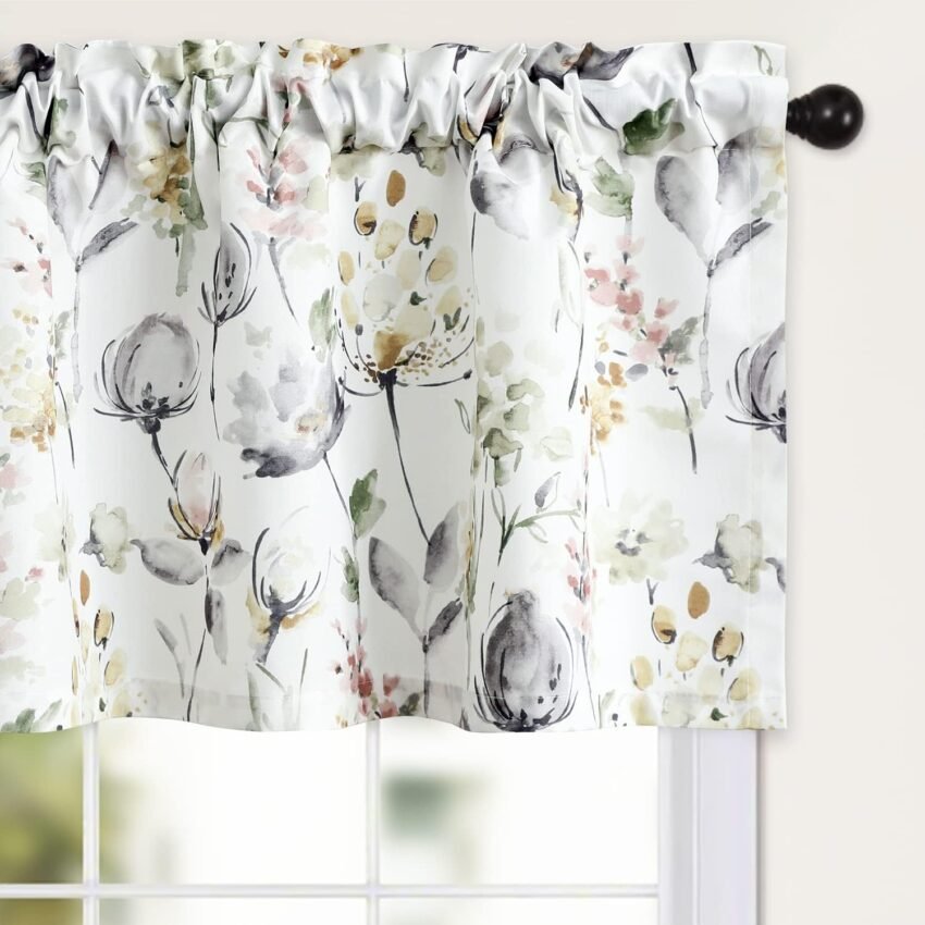 bathroom decor window treatments
