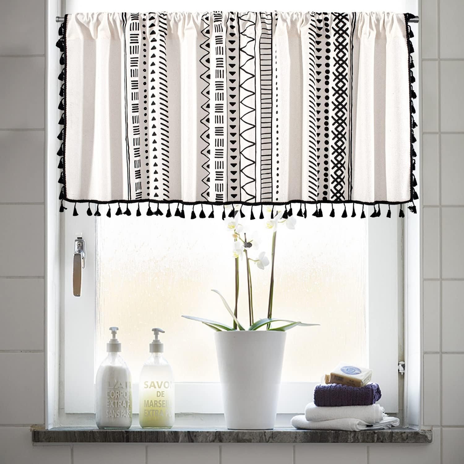 bathroom decor window treatments